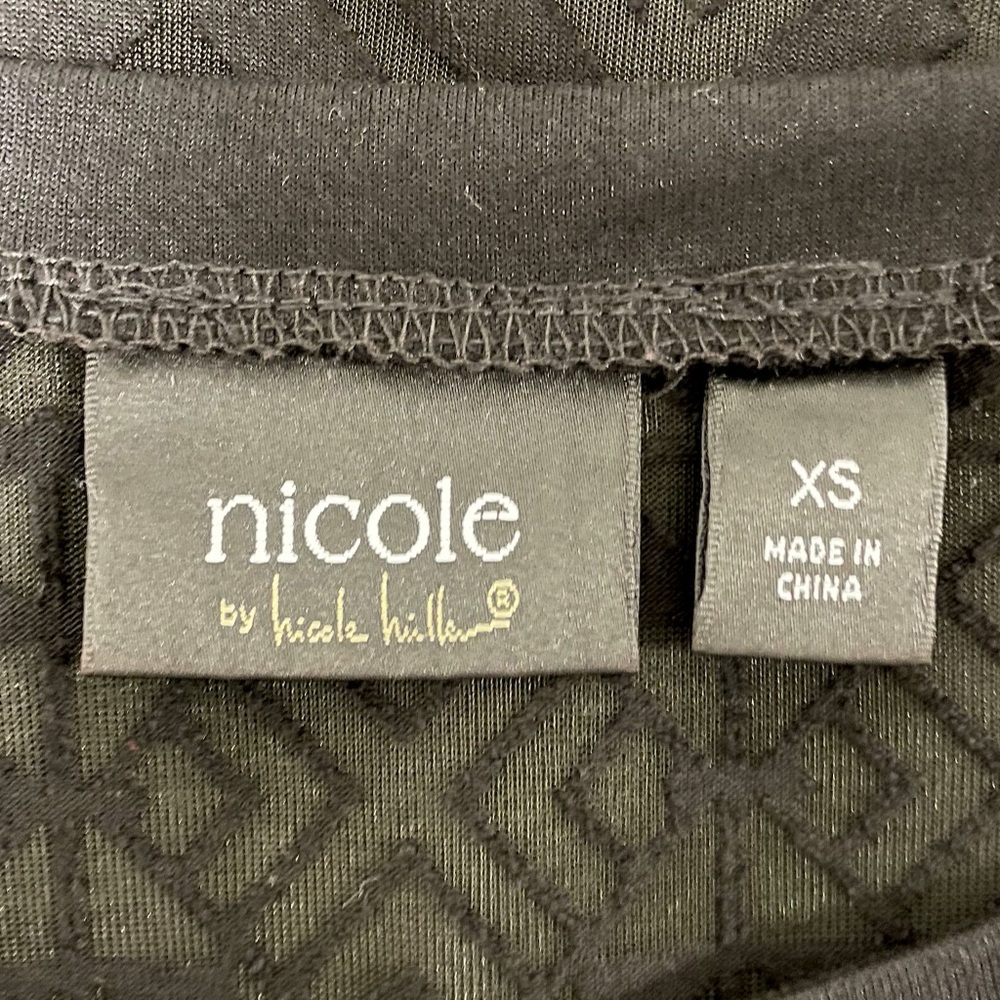 Nicole Miller Sheer Mesh Geometric Long Sleeve Top - Picture 7 of 10